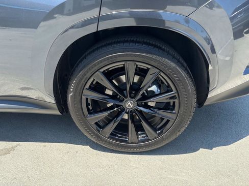 Used 2024 BMW 330i xDrive 330i xDrive Sedan AWD w/ Premium Package image 8