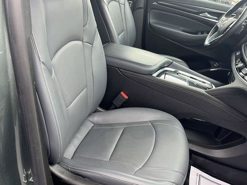 Used 2024 Buick Enclave Essence w/ Experience Buick Package AWD/4WD image 33