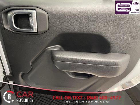 Used 2023 Jeep Wrangler Unlimited Rubicon 4xe AWD/4WD image 45