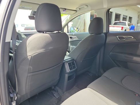 Certified 2024 Kia Sportage LX FWD image 11