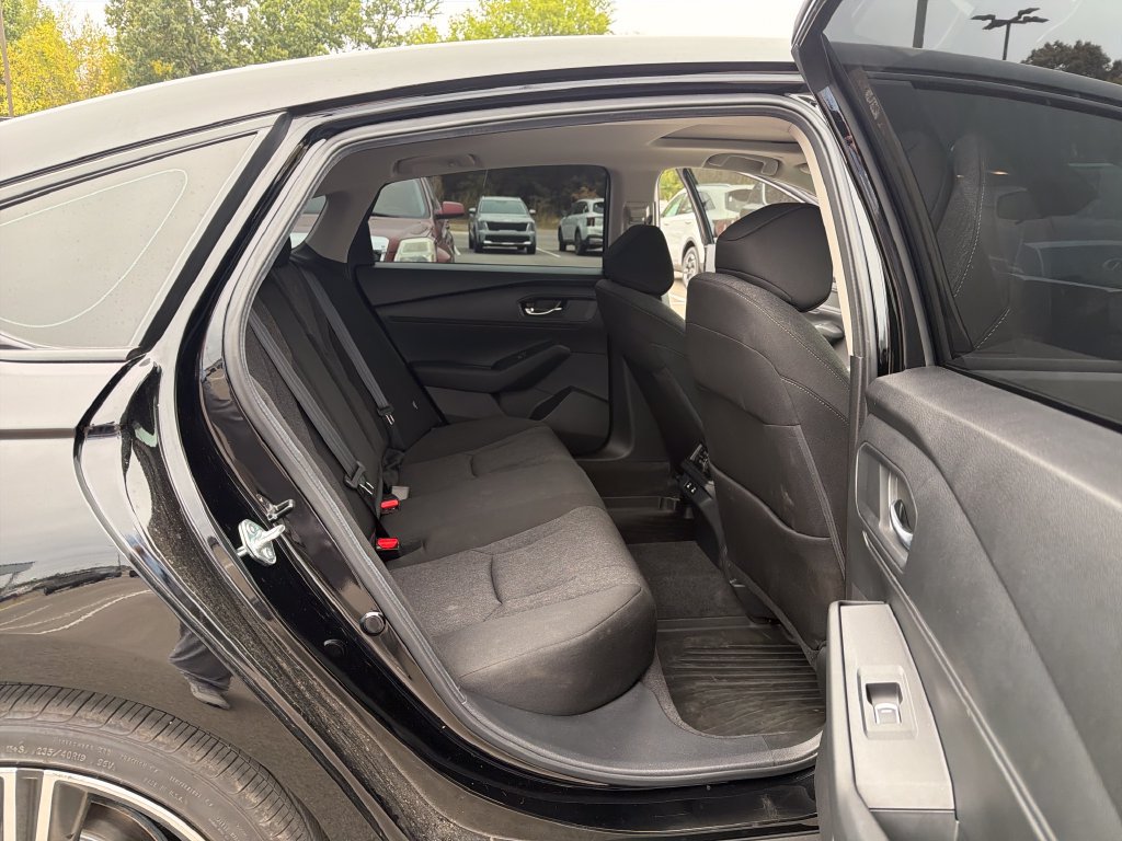 Used 2026 Honda Accord SE image 37
