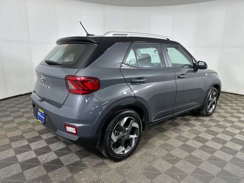 Certified 2023 Hyundai Venue Limited image 11