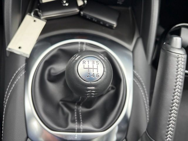 Used 2026 MAZDA MX-5 Miata Club w/ Interior Package RWD image 16