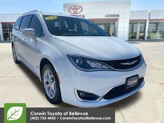 Used 2018 Chrysler Pacifica Touring-L w/ Tire & Wheel Group FWD 360° Tour