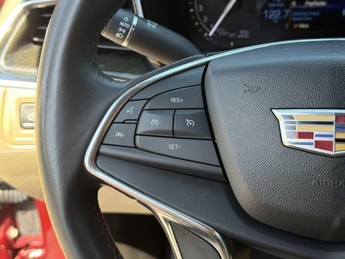 Used 2018 Cadillac XT5 FWD image 27