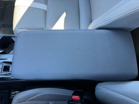 Certified 2025 Toyota Camry SE AWD/4WD image 17