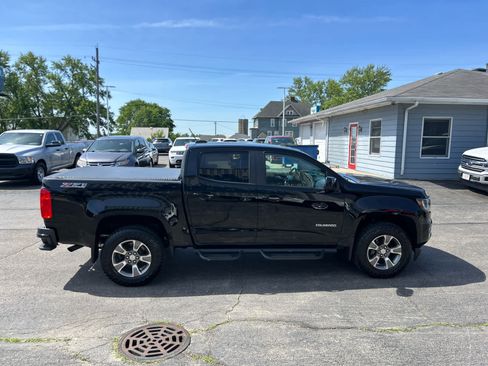 Used 2020 Chevrolet Colorado Z71 AWD/4WD image 3