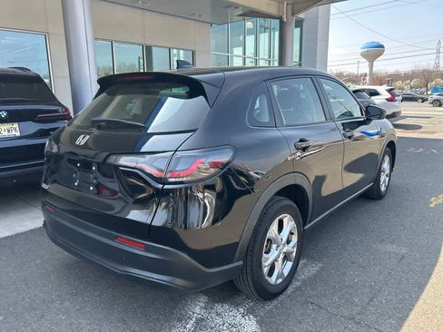 Used 2023 Honda HR-V LX image 6