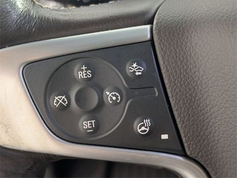 Used 2018 GMC Yukon SLT w/ Premium Edition image 17