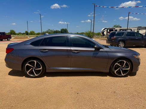 Used 2020 Honda Accord Sport image 7