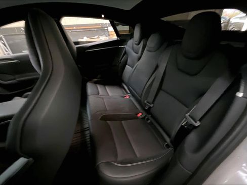 Used 2025 Tesla Model S Plaid image 29