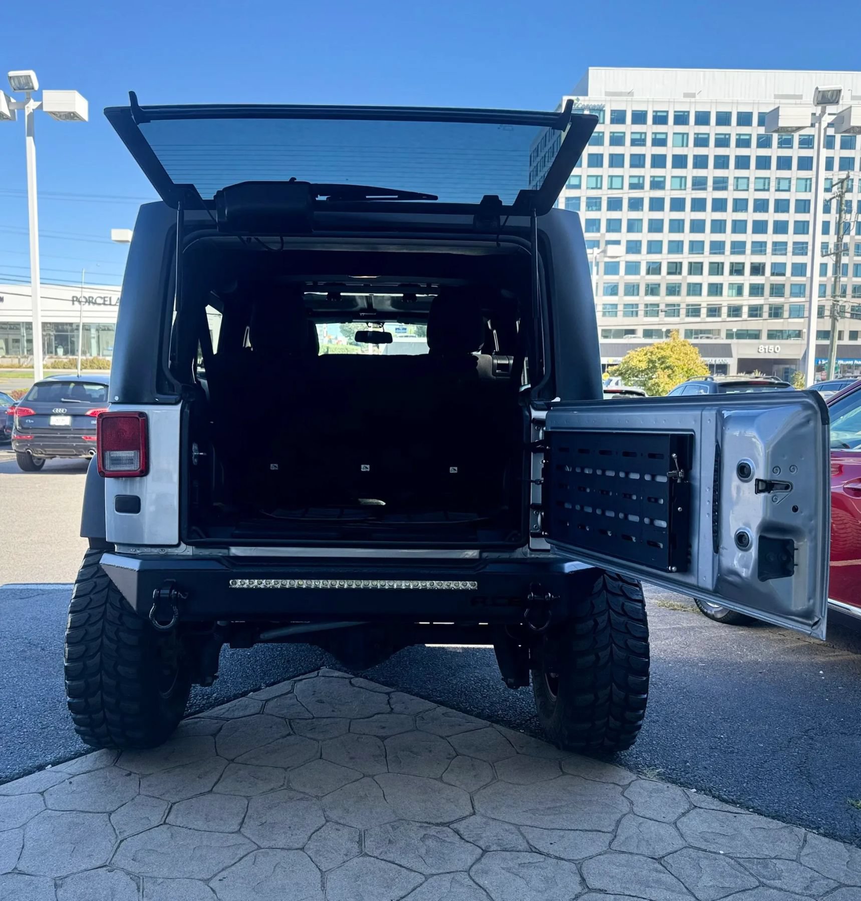 Used 2015 Jeep Wrangler Unlimited Sport AWD/4WD image 32