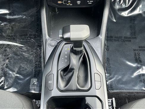 Used 2025 Kia K4 LXS image 37