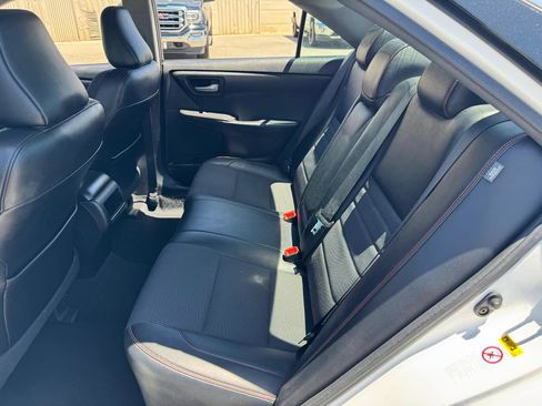 Used 2017 Toyota Camry SE FWD image 17