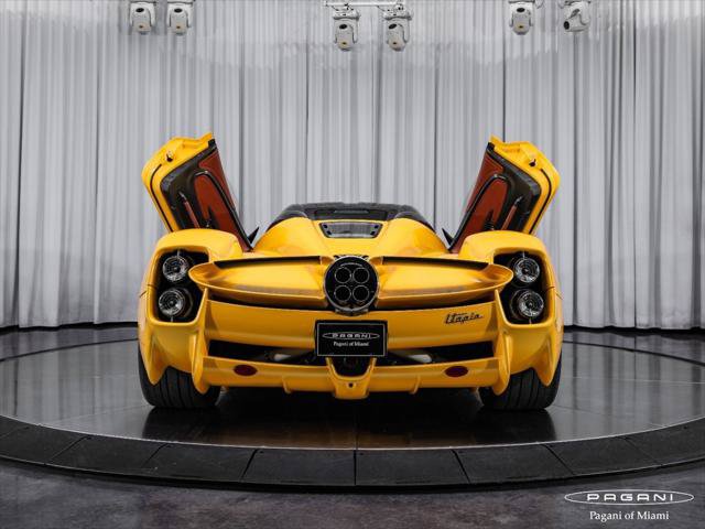 Used 2024 Pagani Utopia RWD image 35