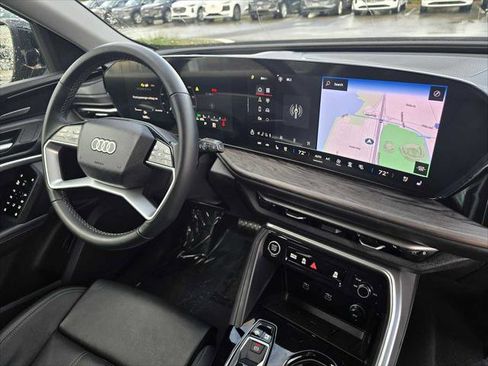 New 2025 Audi Q5 Prestige image 10