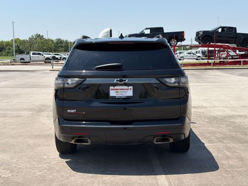 Certified 2020 Chevrolet Traverse Premier w/ Redline Edition FWD image 10