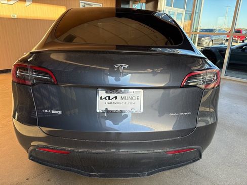 Used 2023 Tesla Model Y Long Range image 12
