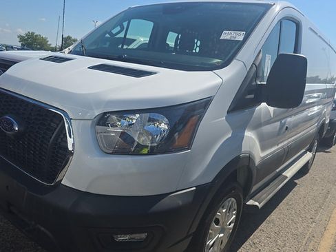 Used 2025 Ford Transit 250 Low Roof w/ Exterior Upgrade Package RWD image 9