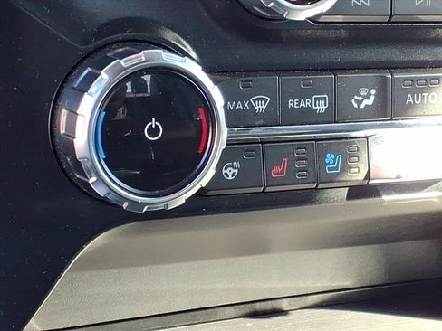 Used 2022 Ford F150 Lariat w/ Equipment Group 502A High image 6