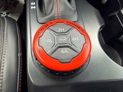 Used 2025 Ford Bronco Raptor AWD/4WD image 55