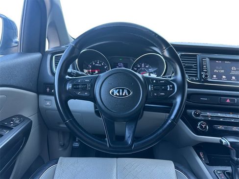 Used 2019 Kia Sedona EX image 13