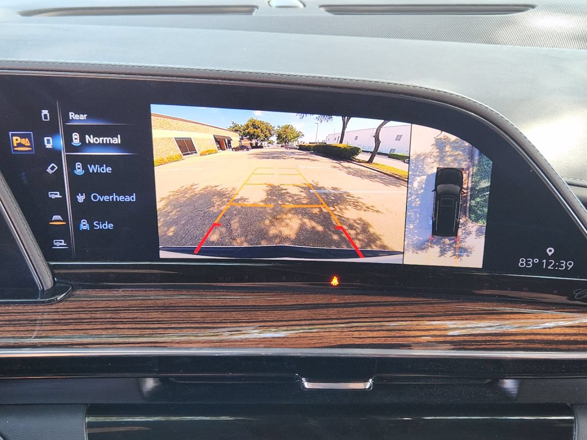 Used 2022 Cadillac Escalade ESV Premium Luxury w/ Performance Package AWD/4WD image 31