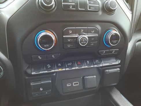 Used 2020 Chevrolet Silverado 1500 RST image 15