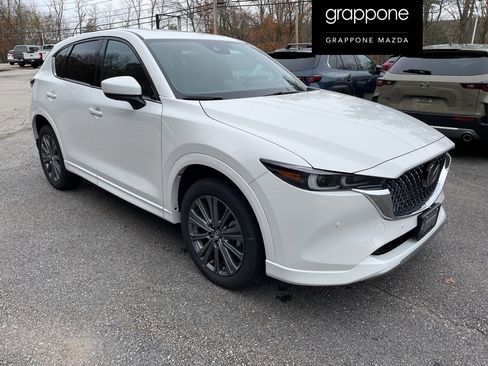 New 2025 MAZDA CX-5 Signature image 1