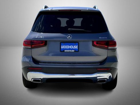 Used 2021 Mercedes-Benz GLB 250 4MATIC image 6