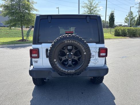 Used 2023 Jeep Wrangler Unlimited Sport AWD/4WD image 8