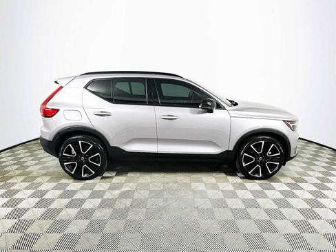 Used 2026 Volvo XC40 B5 Ultra w/ Climate Package AWD/4WD image 8