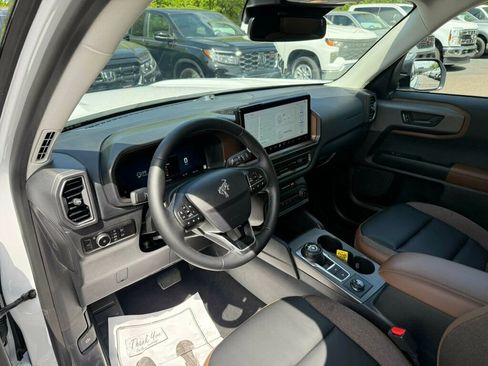 Used 2025 Ford Bronco Sport Outer Banks w/ Outer Banks Tech Package+ image 3