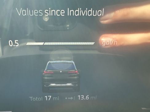 Used 2026 BMW X5 xDrive40i w/ Climate Comfort Package image 20