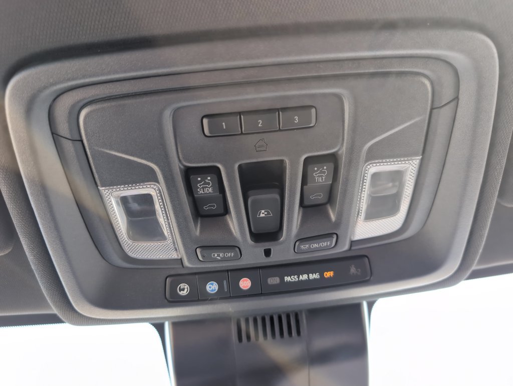 Used 2025 GMC Sierra 2500 AT4 w/ AT4 Premium Plus Package AWD/4WD image 34