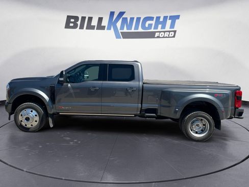 Used 2025 Ford F450 Platinum w/ FX4 Off-Road Package AWD/4WD image 2
