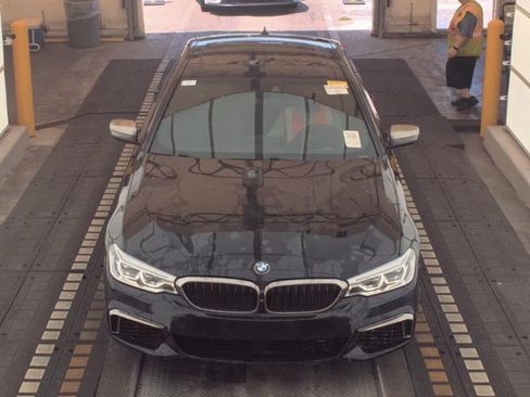 Used 2018 BMW M550i xDrive AWD/4WD image 2