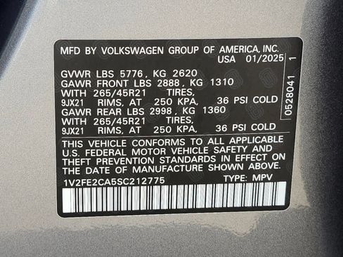 Used 2025 Volkswagen Atlas Cross Sport SEL Premium R-Line AWD/4WD image 35
