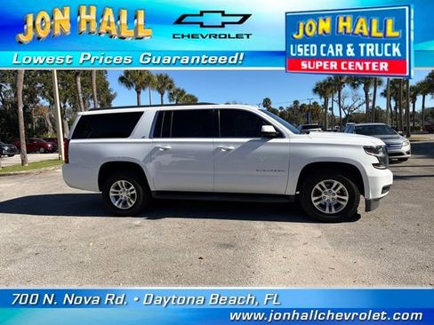 Used 2018 Chevrolet Suburban LT image 17