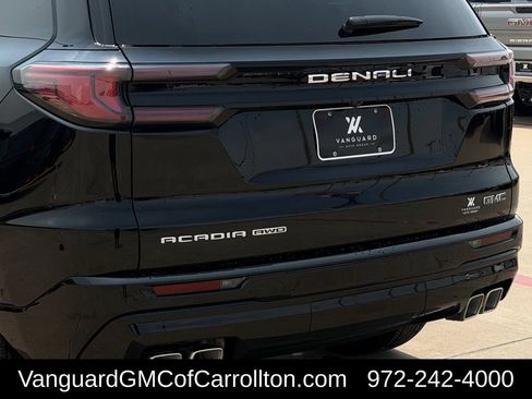New 2027 GMC Acadia Denali Ultimate w/ LPO, Floor Liner Package AWD/4WD image 6