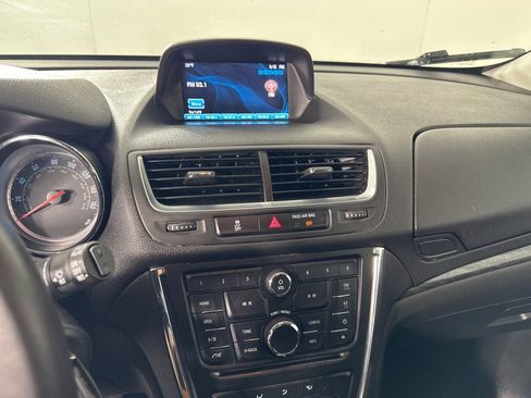 Used 2013 Buick Encore FWD image 13