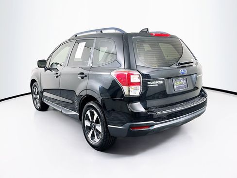 Used 2018 Subaru Forester 2.5i w/ Alloy Wheel Package AWD/4WD image 5