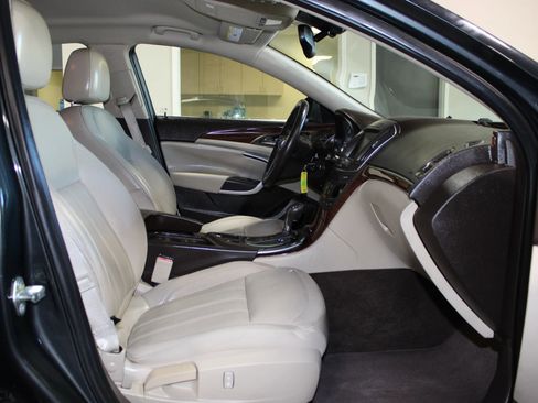 Used 2014 Buick Regal FWD image 25