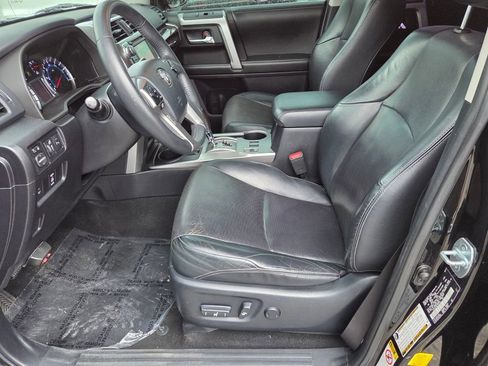 Used 2015 Toyota 4Runner Limited RWD image 9