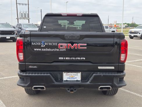 Used 2022 GMC Sierra 1500 Elevation image 4
