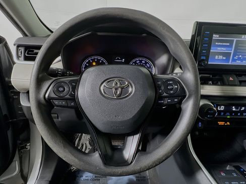 Used 2019 Toyota RAV4 XLE image 17