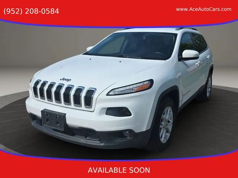 Used 2018 Jeep Cherokee Latitude w/ Safety Group AWD/4WD image 1