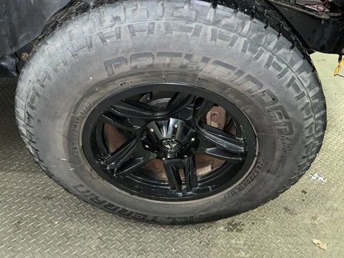 Used 2013 Jeep Wrangler Sport image 38