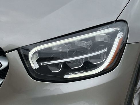 Certified 2021 Mercedes-Benz GLC 300 image 8