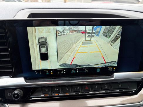 Used 2022 Chevrolet Silverado 1500 High Country w/ Z71 Off-Road Package image 14